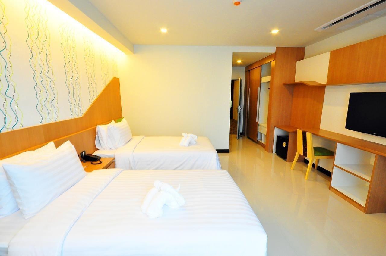 42C The Chic Hotel Nakhon Sawan Esterno foto