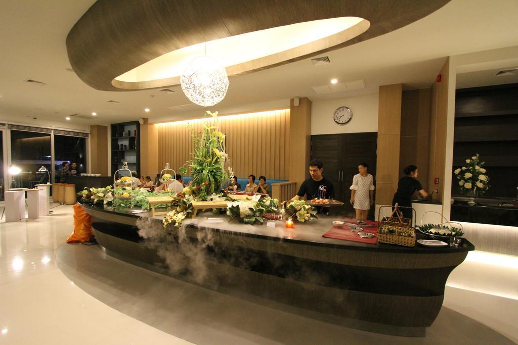 42C The Chic Hotel Nakhon Sawan Esterno foto
